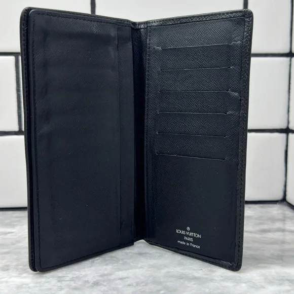 Louis Vuitton Taiga Leather Long Wallet – LV Authentic Vintage - Picture 7 of 10